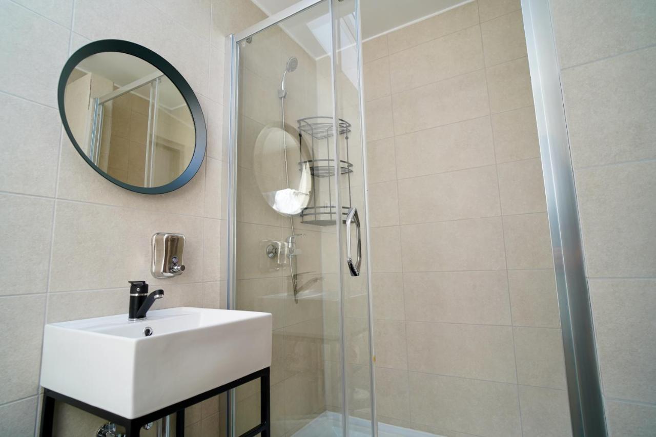 Hotel Corvin House Hunedoara Exterior foto